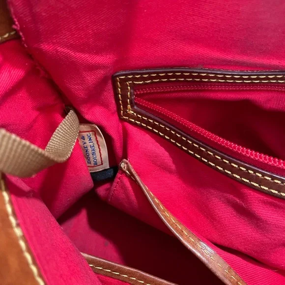 Vintage Dooney & Bourke crossbody bag - Picture 10 of 12